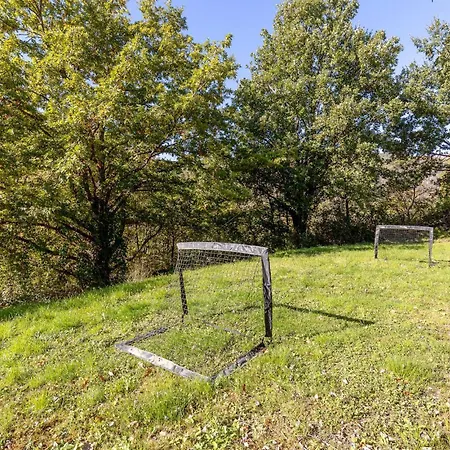 2 Bedroom Lovely In *